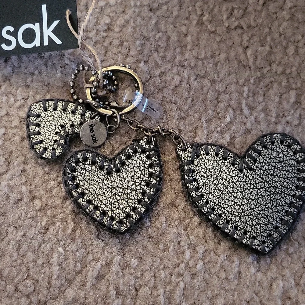 The sak leather triple dark silver hearts Keychain 💕 tagged gorgeous bag